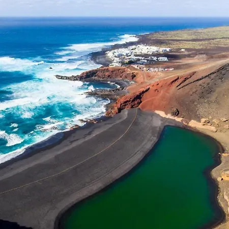 Sol Villa Playa Honda (Lanzarote)